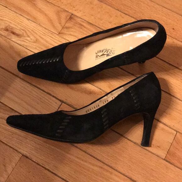Salvatore Ferragamo Heels Black suede size 7.5 - Picture 4 of 7